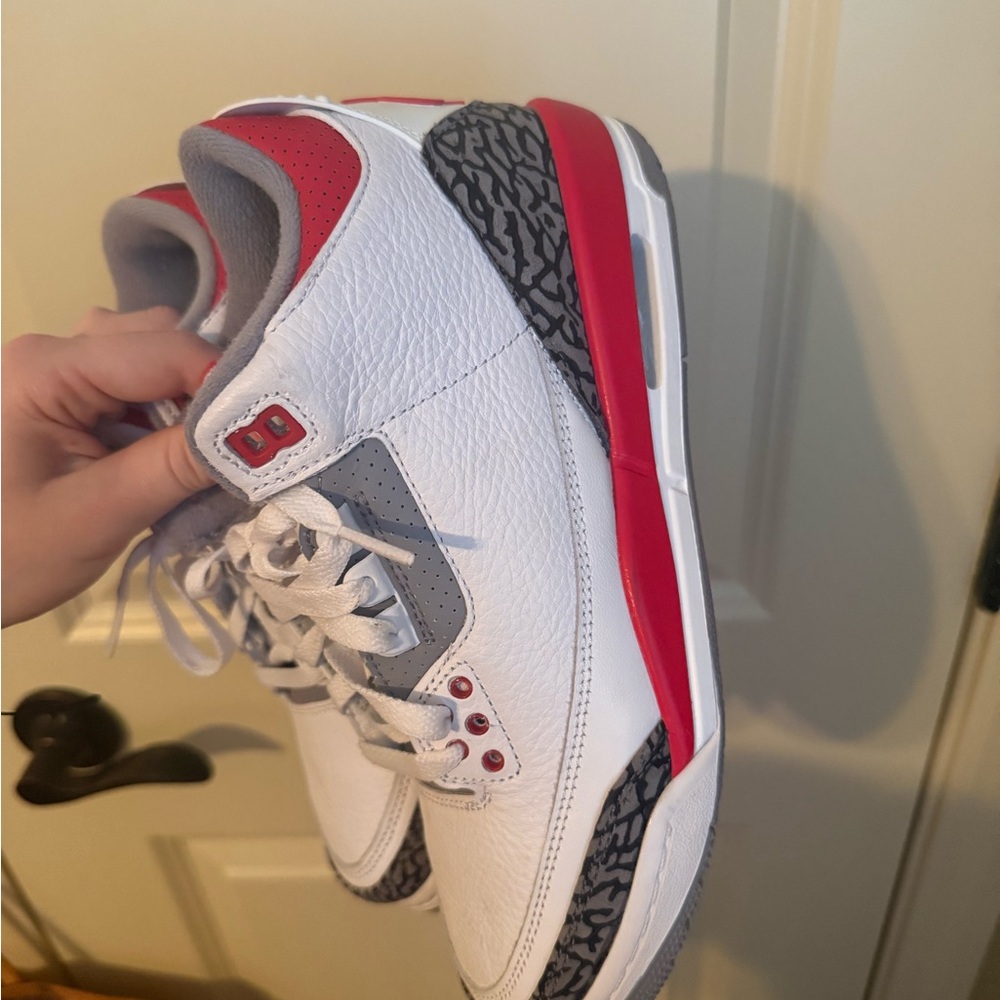 Jordan White and Red 4’s - Picture 2 of 5
